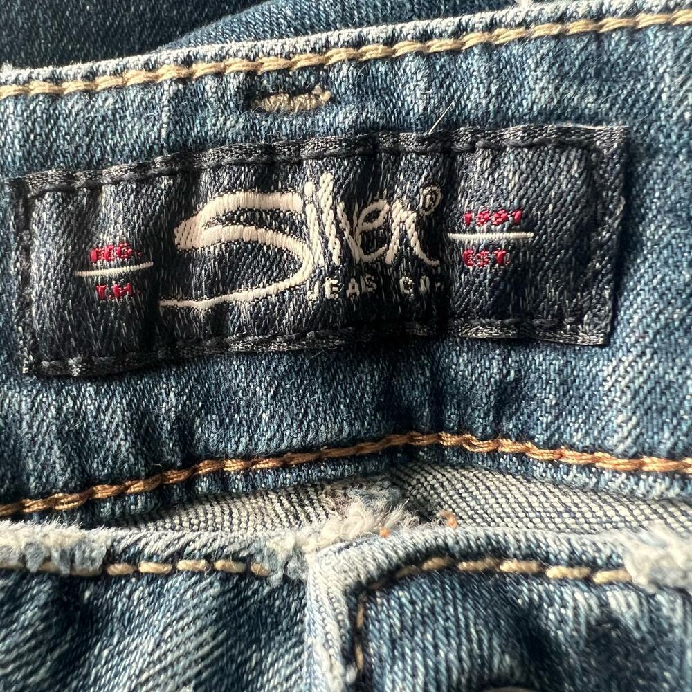 Silver Jeans Co. Woman’s Suki Skinny Low Rise Dark Wash Distressed Jeans-Size 28 - Picture 3 of 9